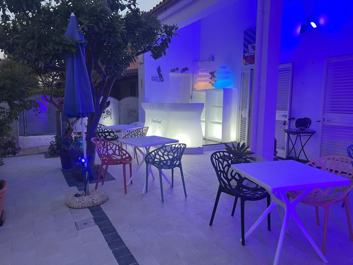 Wonderland Hotel ซาน เตโอโดโร ภายนอก รูปภาพ